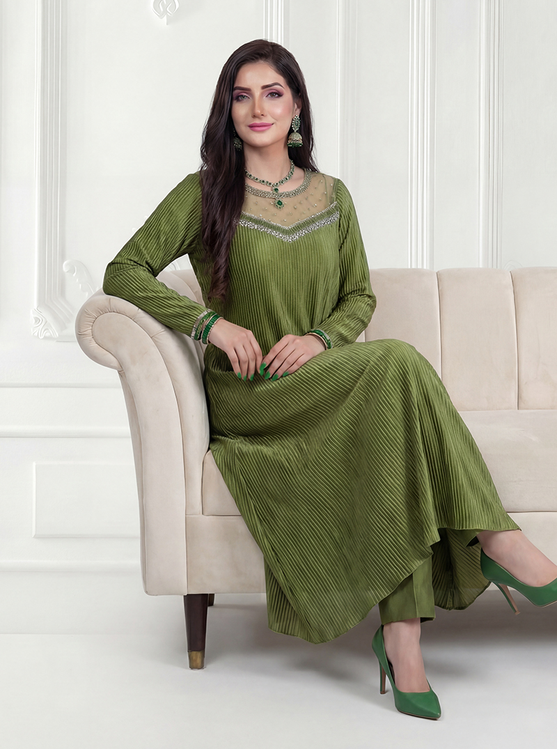 GREEN PLEATED DRESS - Image 2